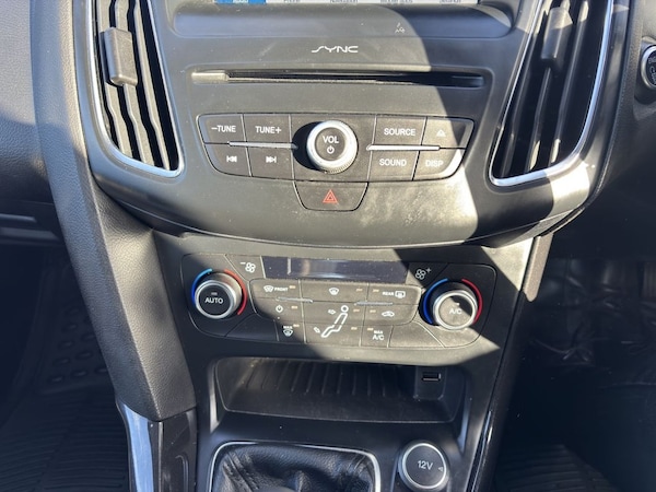 Used Ford Focus 2017 for sale - 76162799: Photo 16