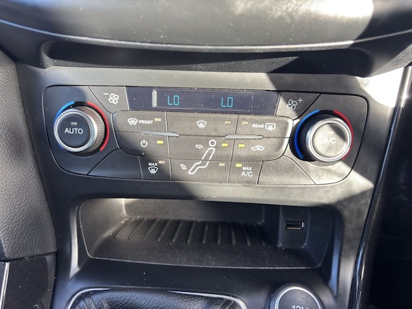 Used Ford Focus 2017 for sale - 76162799: Photo 21