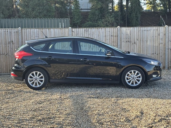 Used Ford Focus 2017 for sale - 76162799: Photo 6