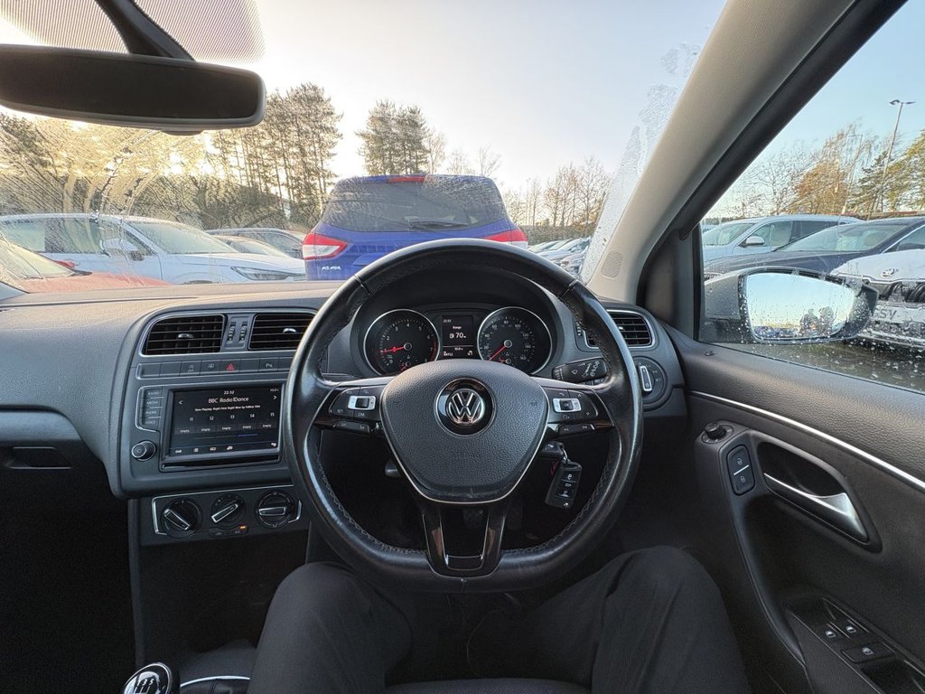 Used Volkswagen Polo 2017 for sale - 76900371: Photo 12