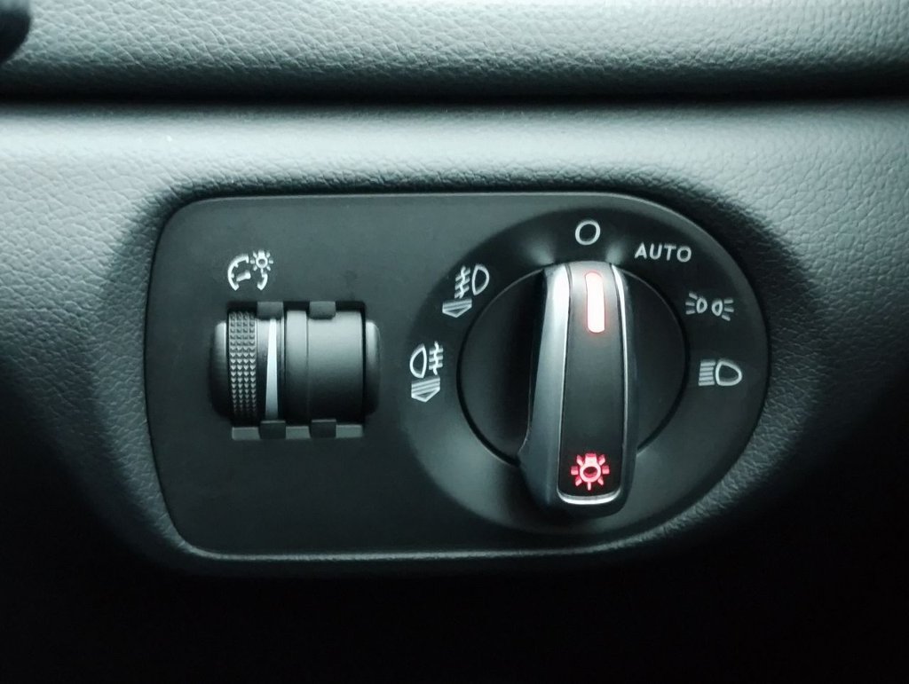 Used Audi Q3 2014 for sale - 77133765: Photo 19