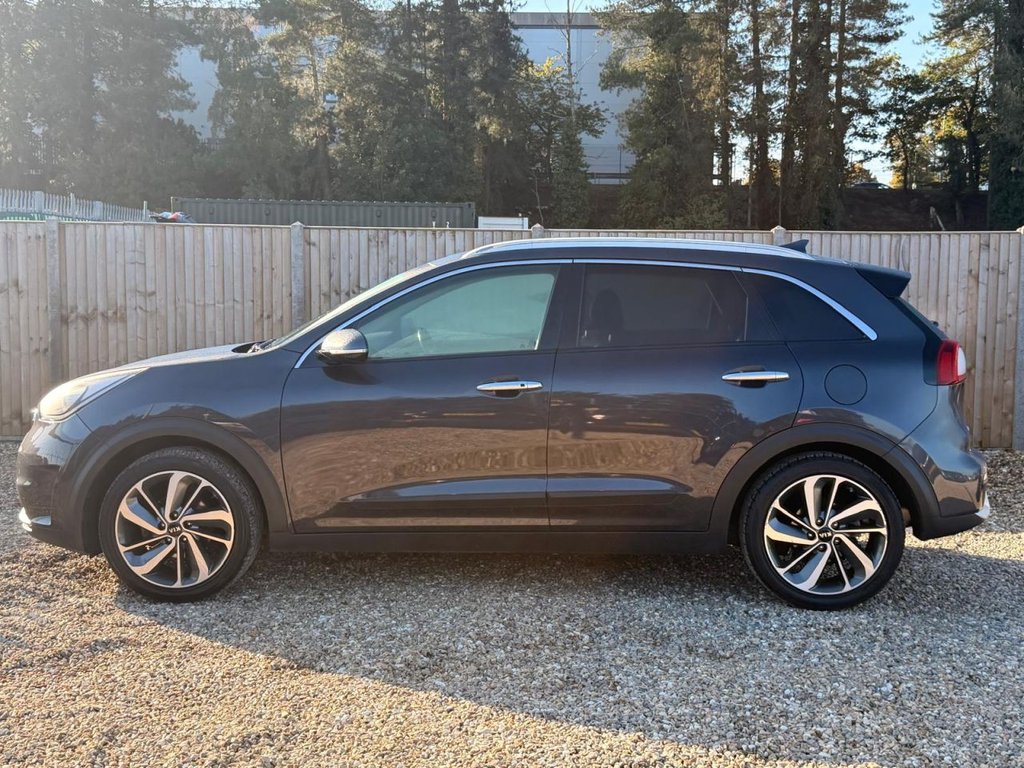 Used Kia Niro 2018 for sale - 76235532: Photo 2