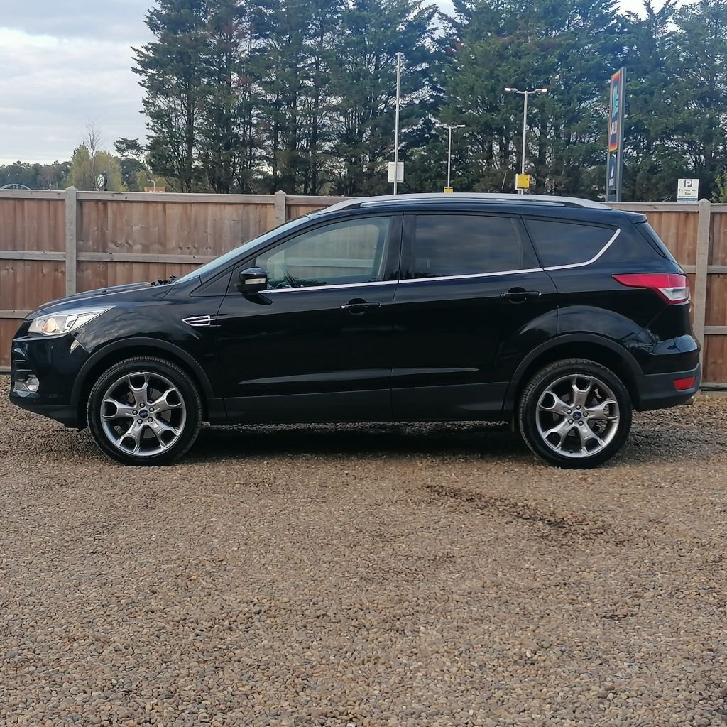 Used Ford Kuga 2015 for sale - 76345126: Photo 2
