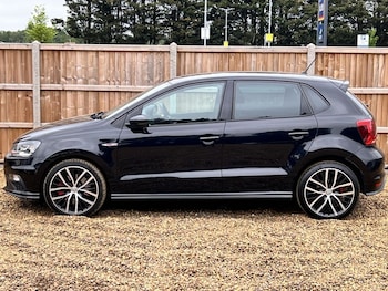 Used Volkswagen Polo 2015 for sale - 75521813: Photo