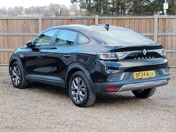 Used Renault Arkana 2024 for sale - 76950237: Photo