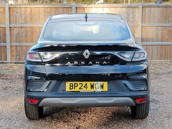 Used Renault Arkana 2024 for sale - 76950237: Photo