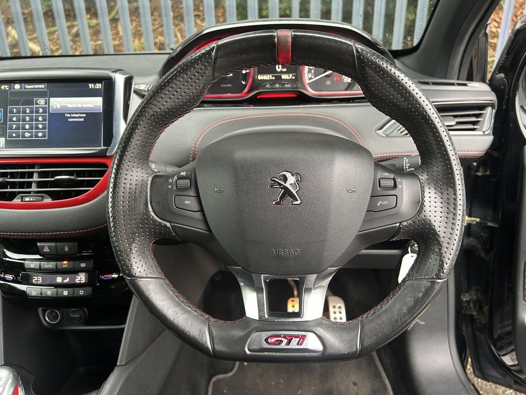 Used Peugeot 208 2014 for sale - 76973267: Photo 10