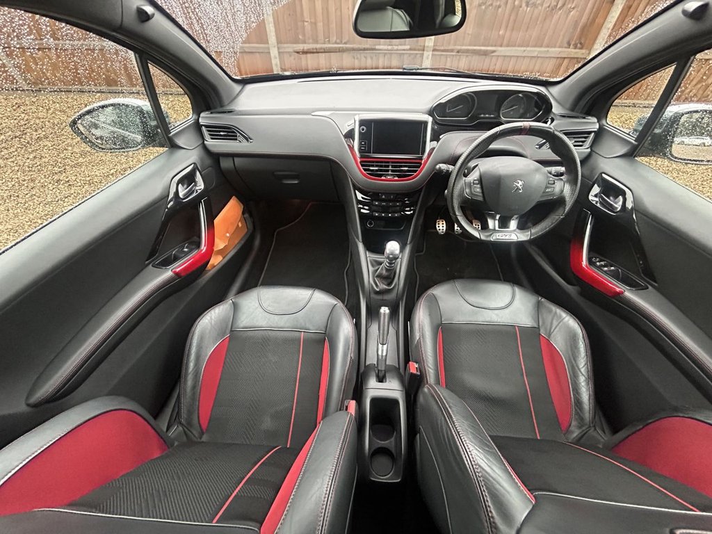 Used Peugeot 208 2014 for sale - 76973267: Photo 20