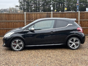 Used Peugeot 208 2014 for sale - 76973267: Photo