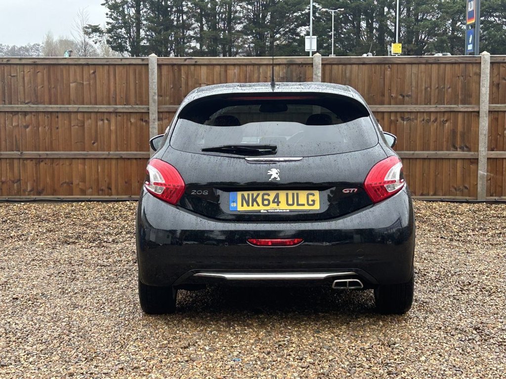 Used Peugeot 208 2014 for sale - 76973267: Photo 4