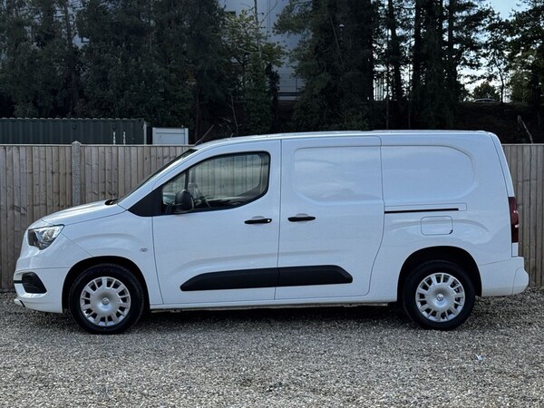Used Vauxhall Combo 2020 for sale - 76245105: Photo 2
