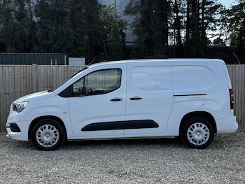 Used Vauxhall Combo 2020 for sale - 76245105: Photo 2