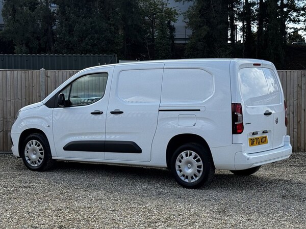 Used Vauxhall Combo 2020 for sale - 76245105: Photo 3