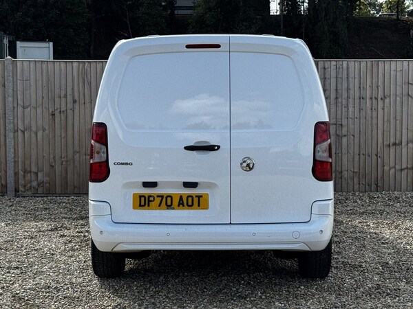 Used Vauxhall Combo 2020 for sale - 76245105: Photo 4
