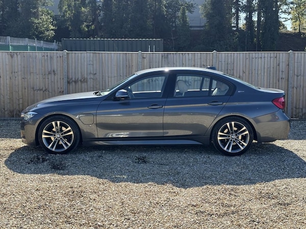 Used BMW 3 Series 2017 for sale - 76185321: Photo 2