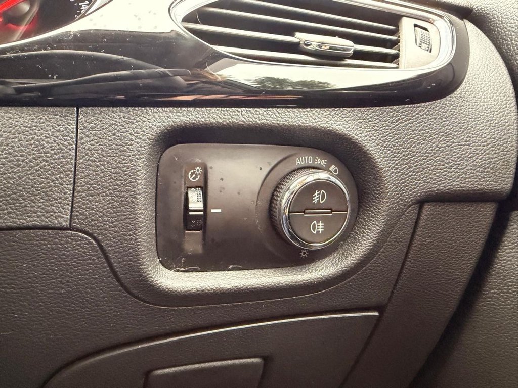 Used Vauxhall Astra 2018 for sale - 76406280: Photo 13