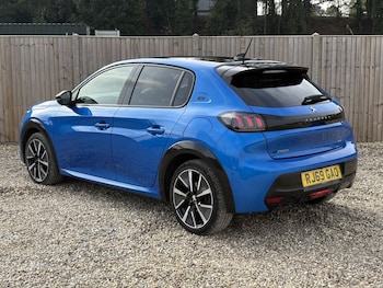 Used Peugeot E-208 2020 for sale - 76147308: Photo