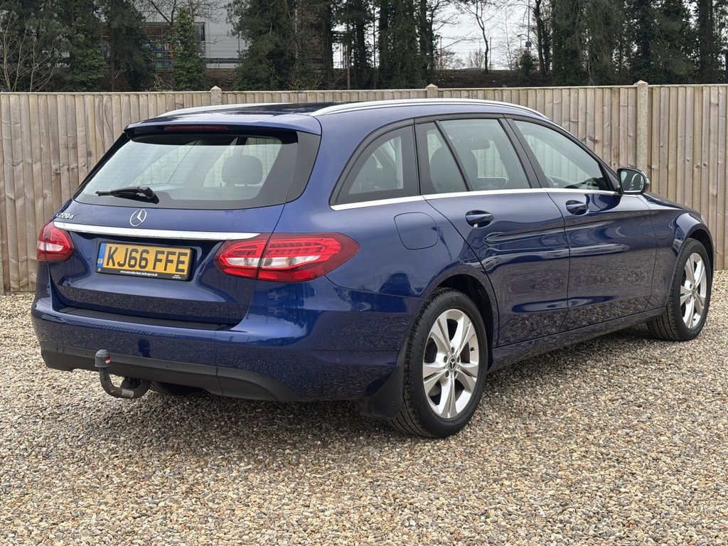 Used Mercedes-Benz C Class 2017 for sale - 77919599: Photo 5