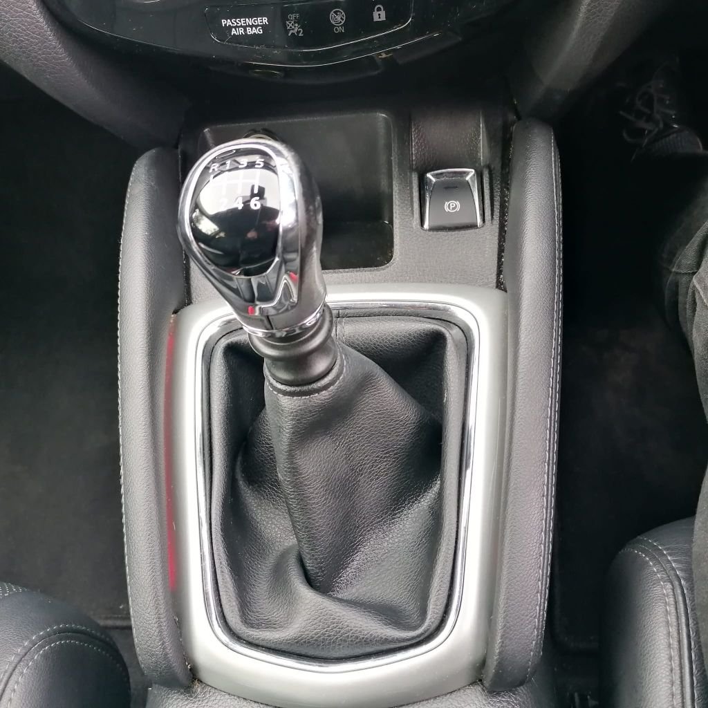 Used Nissan Qashqai 2017 for sale - 76417102: Photo 13