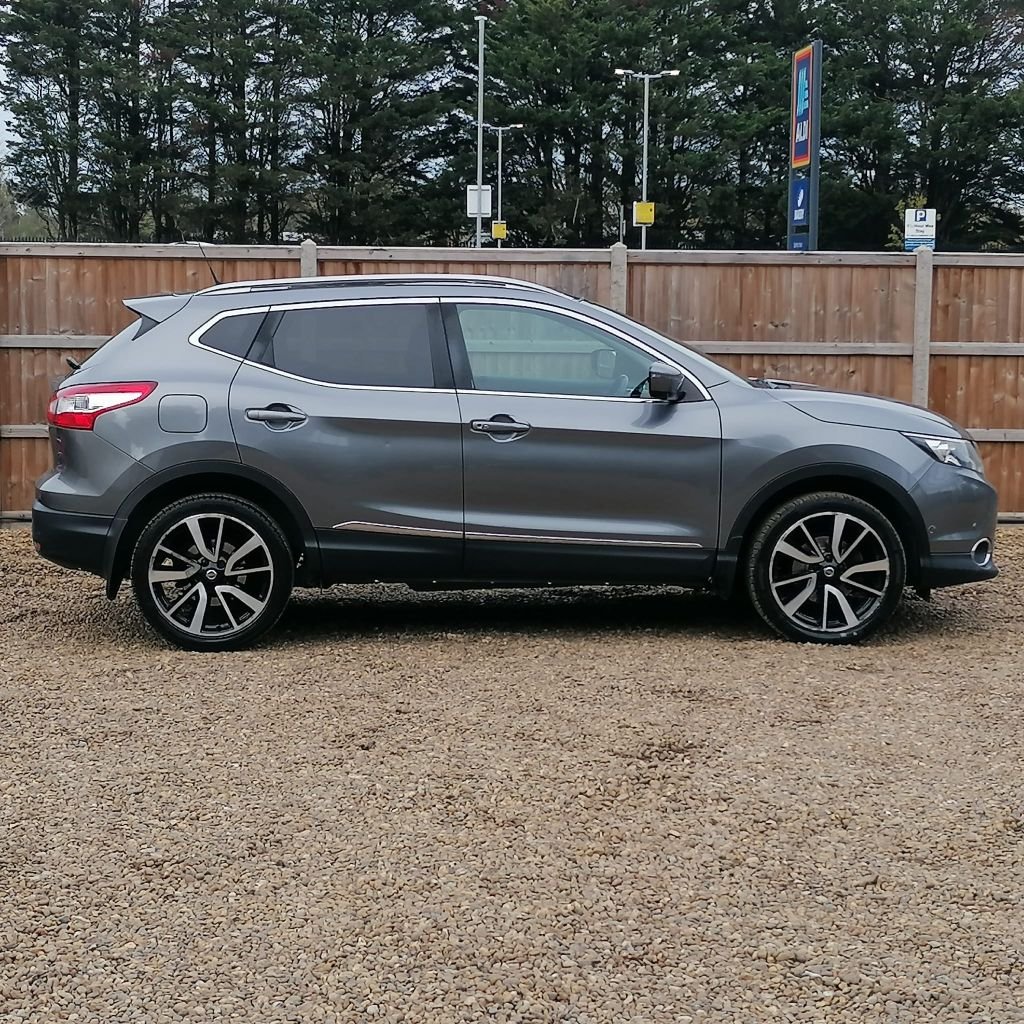 Used Nissan Qashqai 2017 for sale - 76417102: Photo 6
