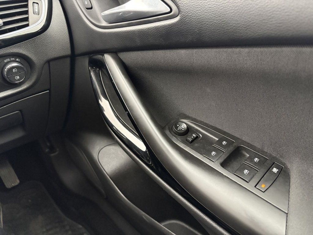 Used Vauxhall Astra 2019 for sale - 78212396: Photo 12