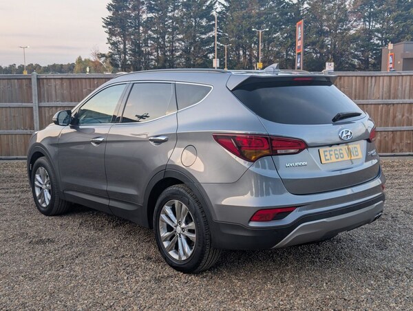 Used Hyundai Santa Fe 2016 for sale - 76223451: Photo 3