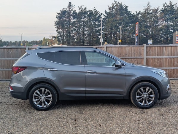 Used Hyundai Santa Fe 2016 for sale - 76223451: Photo 6