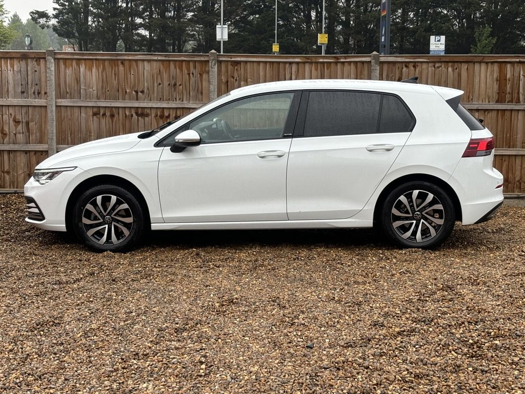 Used Volkswagen Golf 2022 for sale - 76210263: Photo 2