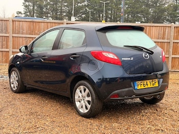 Used Mazda Mazda2 2015 for sale - 76496154: Photo