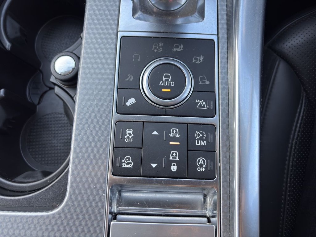 Used Land Rover Range Rover Sport 2017 for sale - 76569849: Photo 31