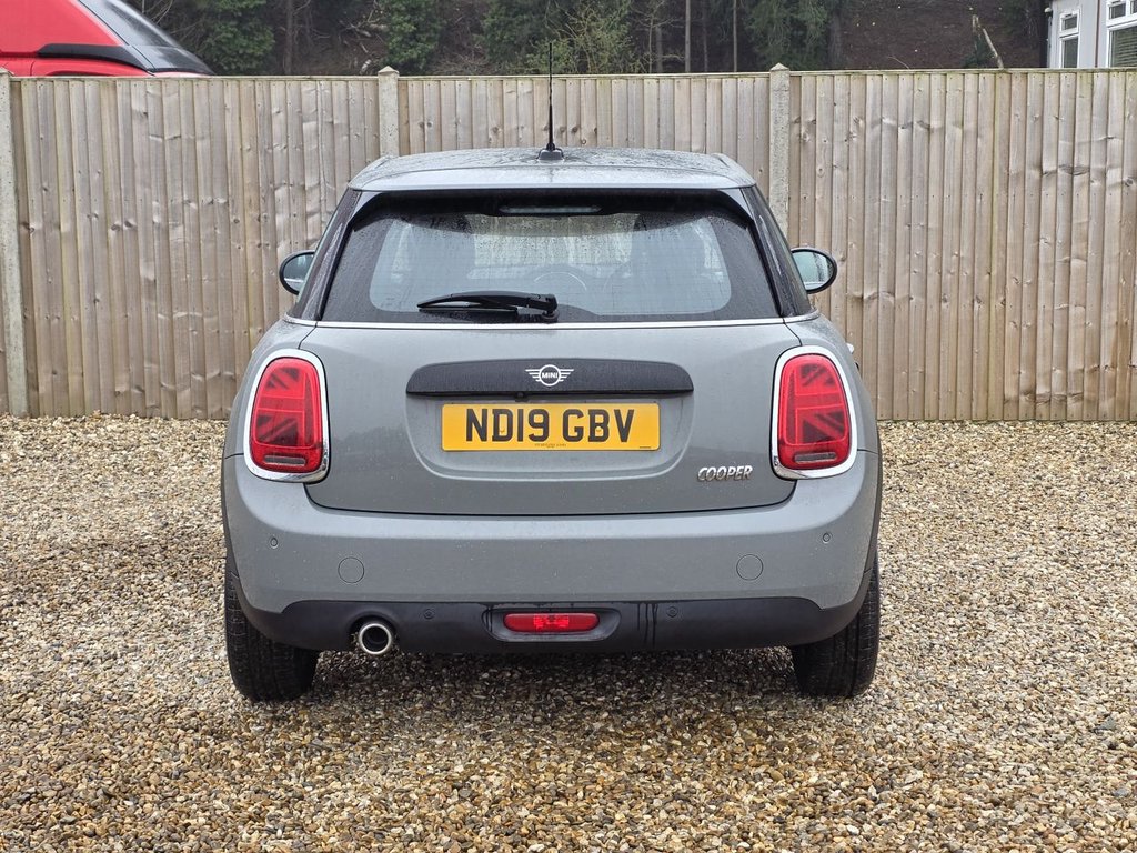 Used MINI Hatch 2019 for sale - 78082561: Photo 2