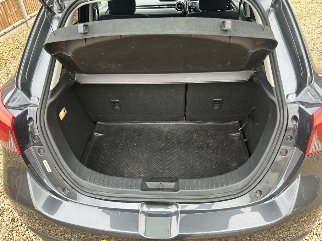 Used Mazda Mazda2 2018 for sale - 76202774: Photo 9