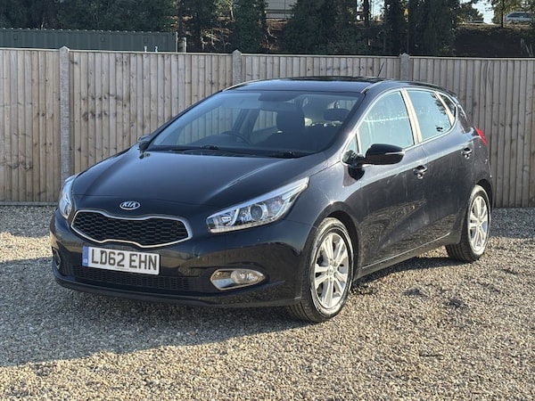 Used Kia Ceed 2012 for sale - 76010370: Photo 1