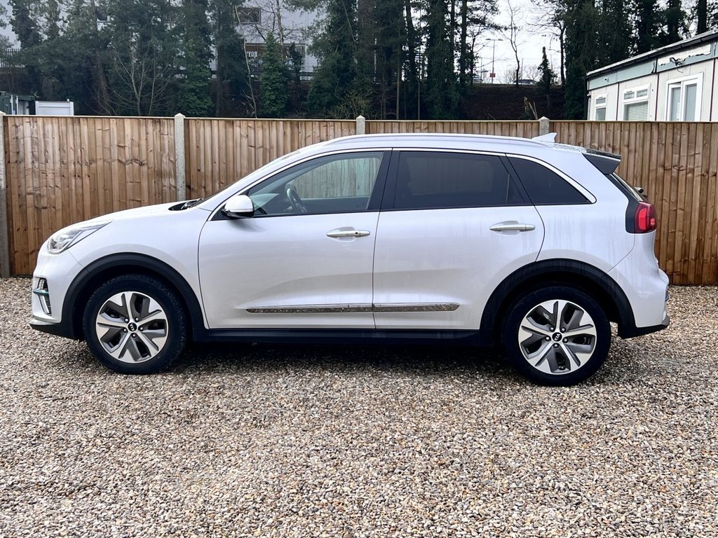 Used Kia Niro 2020 for sale - 77654756: Photo 2