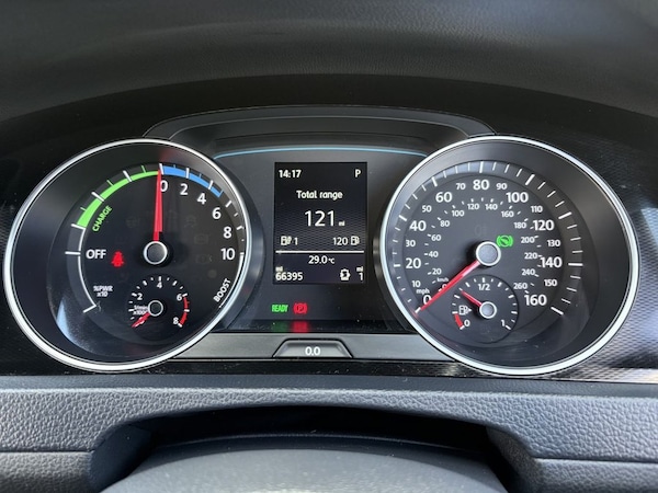 Used Volkswagen Golf 2015 for sale - 75287068: Photo 17
