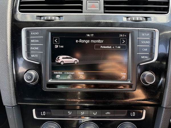 Used Volkswagen Golf 2015 for sale - 75287068: Photo 24
