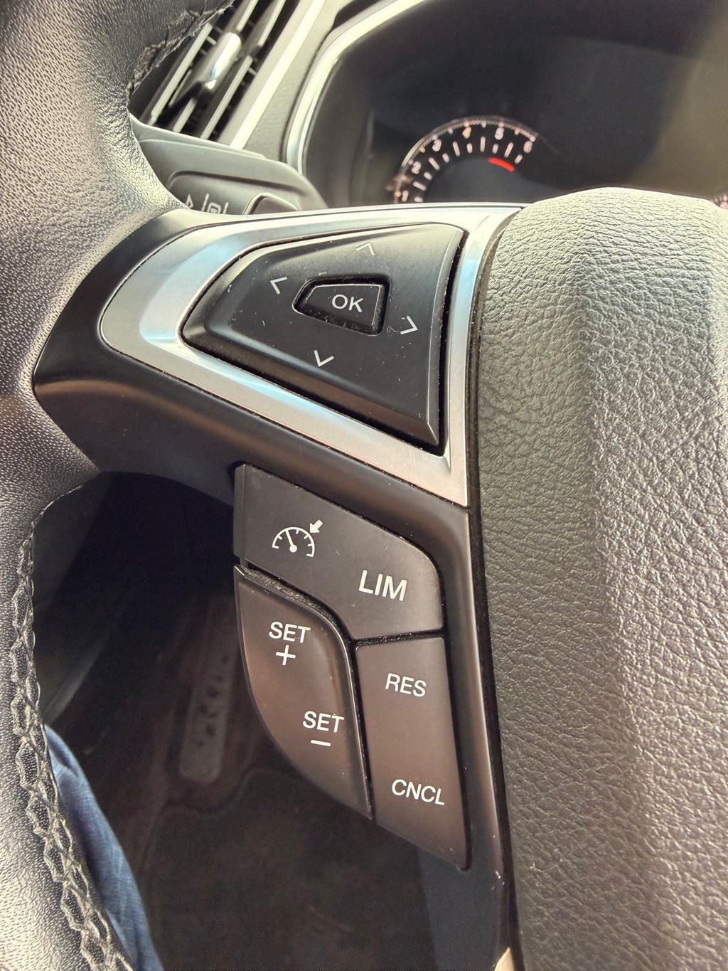 Used Ford Edge 2018 for sale - 76406383: Photo 15