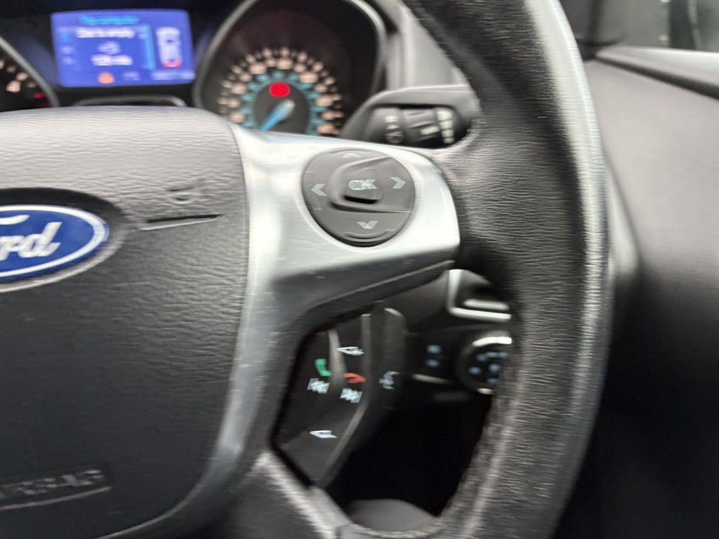 Used Ford Focus 2012 for sale - 76642142: Photo 14