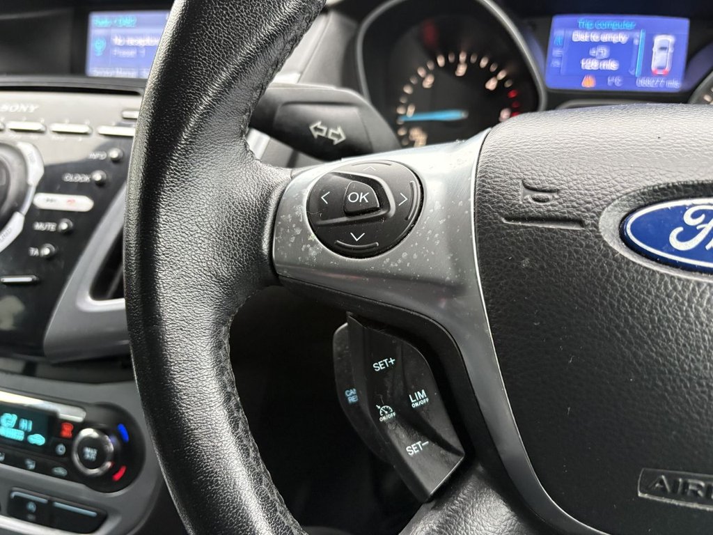 Used Ford Focus 2012 for sale - 76642142: Photo 15