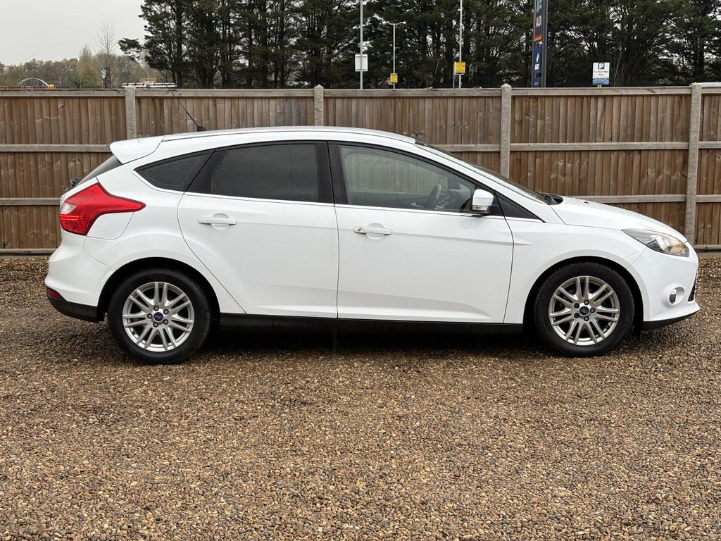 Used Ford Focus 2012 for sale - 76642142: Photo 6