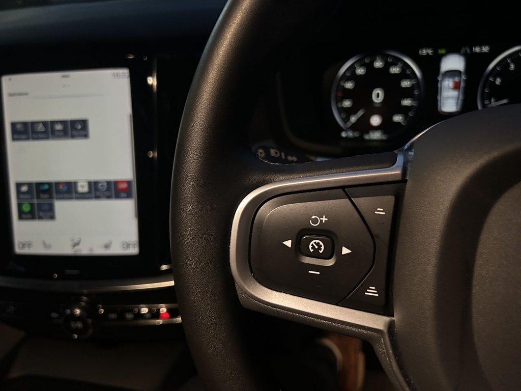 Used Volvo V60 2022 for sale - 76569806: Photo 14