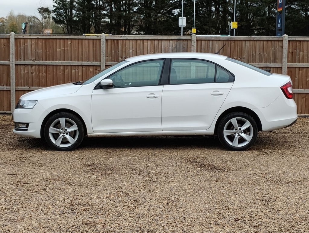 Used Skoda Rapid 2018 for sale - 76642088: Photo 2