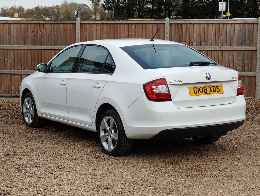 Used Skoda Rapid 2018 for sale - 76642088: Photo 3