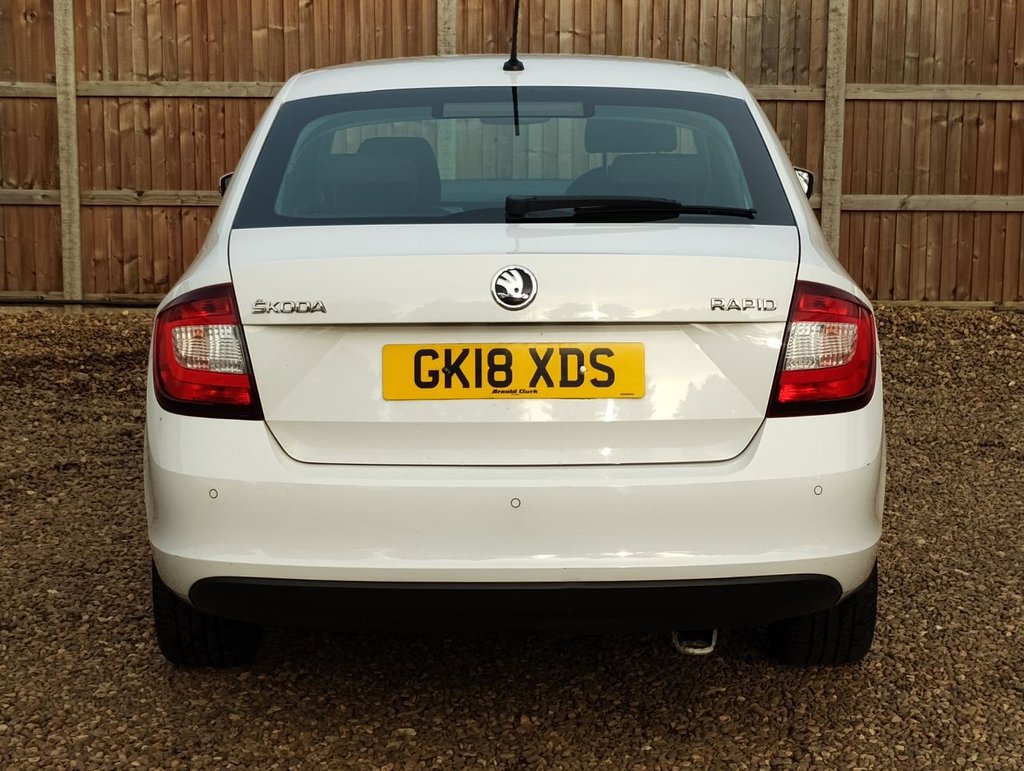 Used Skoda Rapid 2018 for sale - 76642088: Photo 4
