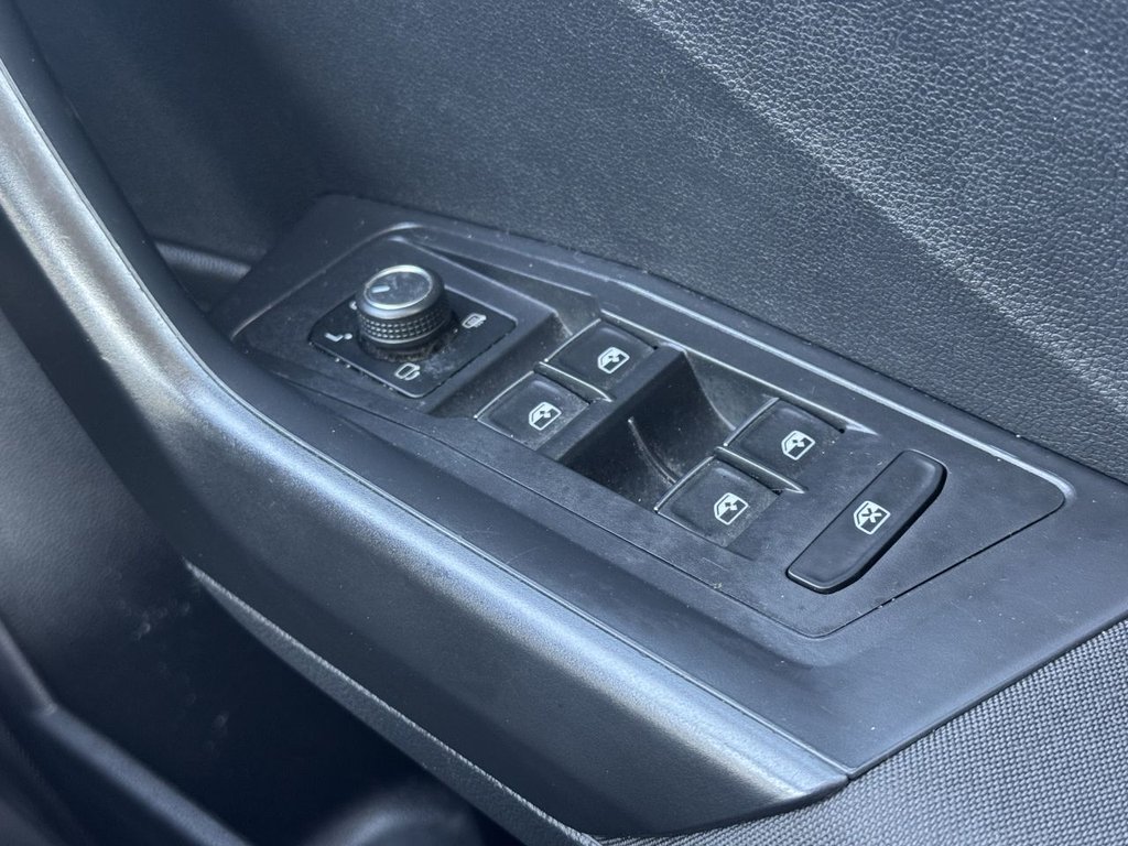 Used Volkswagen T-Roc 2018 for sale - 78200383: Photo 12