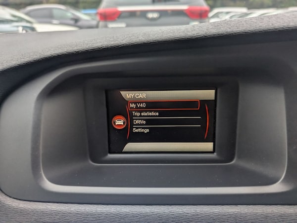 Used Volvo V40 2014 for sale - 76235525: Photo 16