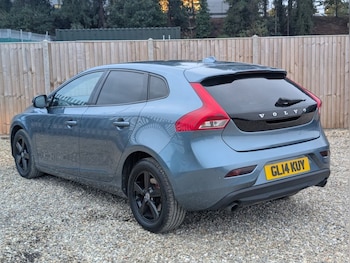Used Volvo V40 2014 for sale - 76235525: Photo 3