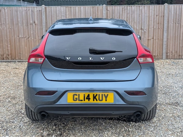 Used Volvo V40 2014 for sale - 76235525: Photo 4