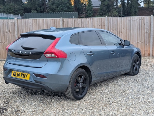 Used Volvo V40 2014 for sale - 76235525: Photo 5