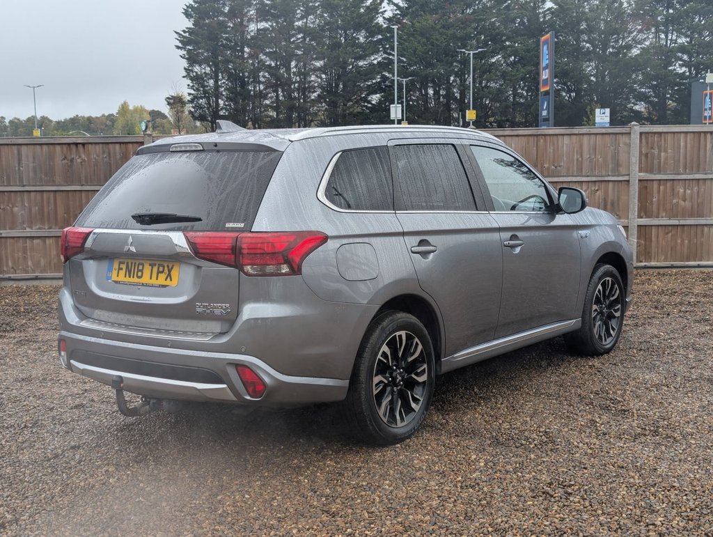 Used Mitsubishi Outlander 2018 for sale - 76470023: Photo 5